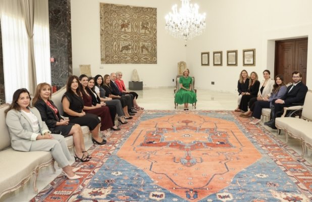 اللبنانية الأولى ترأست اجتماعين تربويين في قصر بعبدا لأطلاق مبادرة مدرسة المواطنية في المدارس اللبنانية